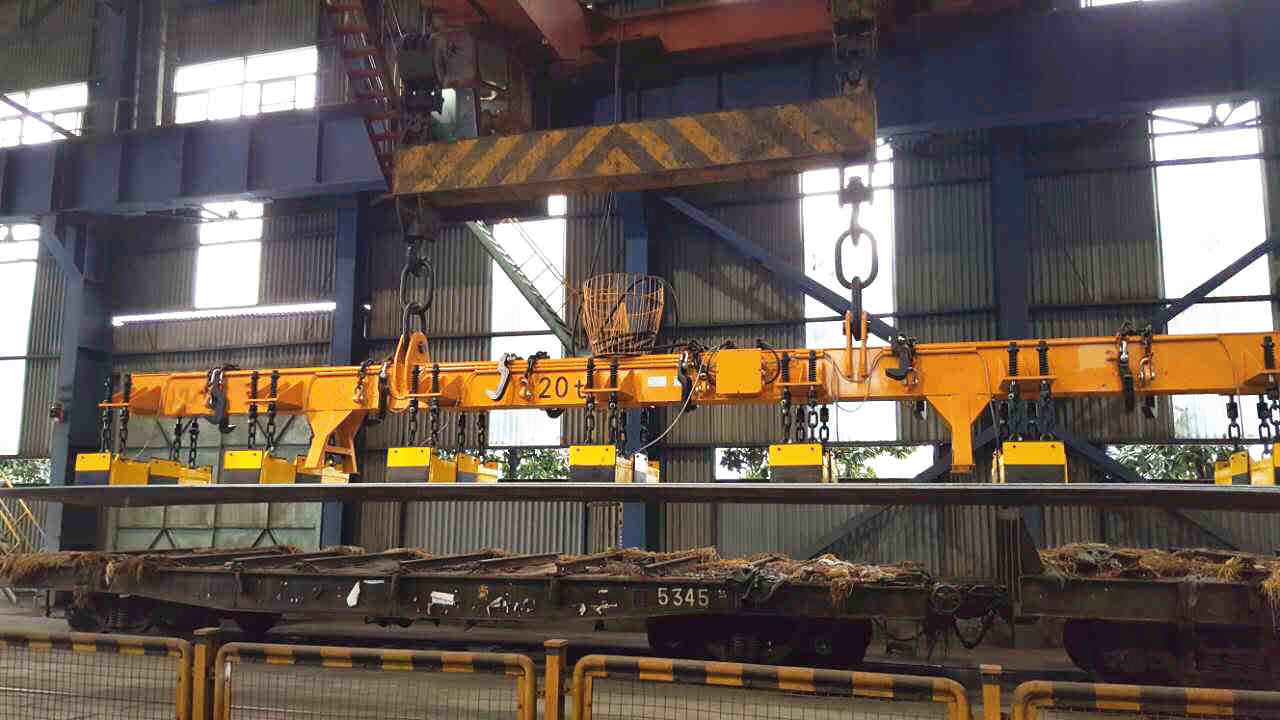 板坯電永磁起重器(吊多張鋼板起重吊具) 板坯電永磁起重器(吊多張鋼板起重吊具)