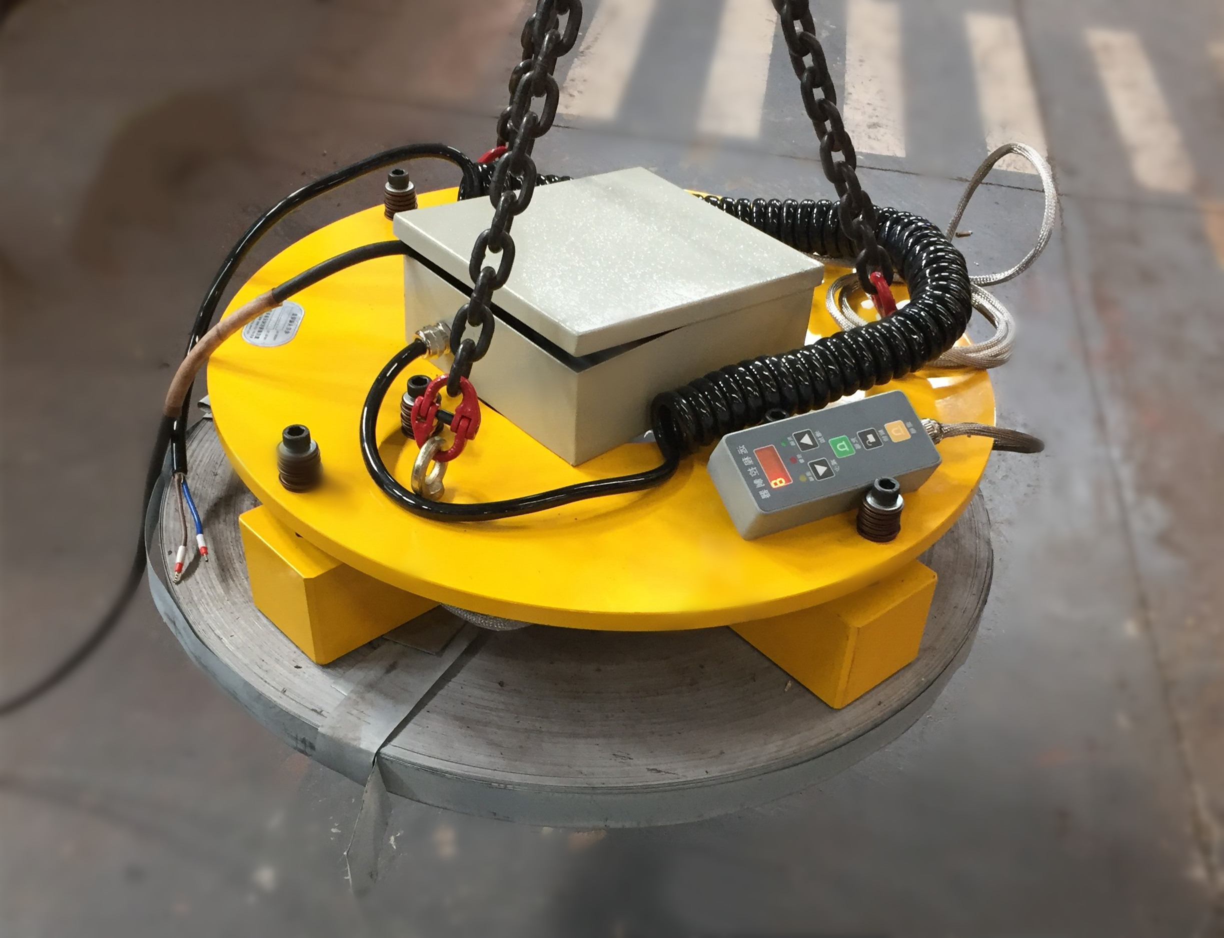 電永磁起重吊具,搬運(yùn)小型帶卷用電永磁起重器 電永磁起重吊具,搬運(yùn)小型帶卷用電永磁起重器