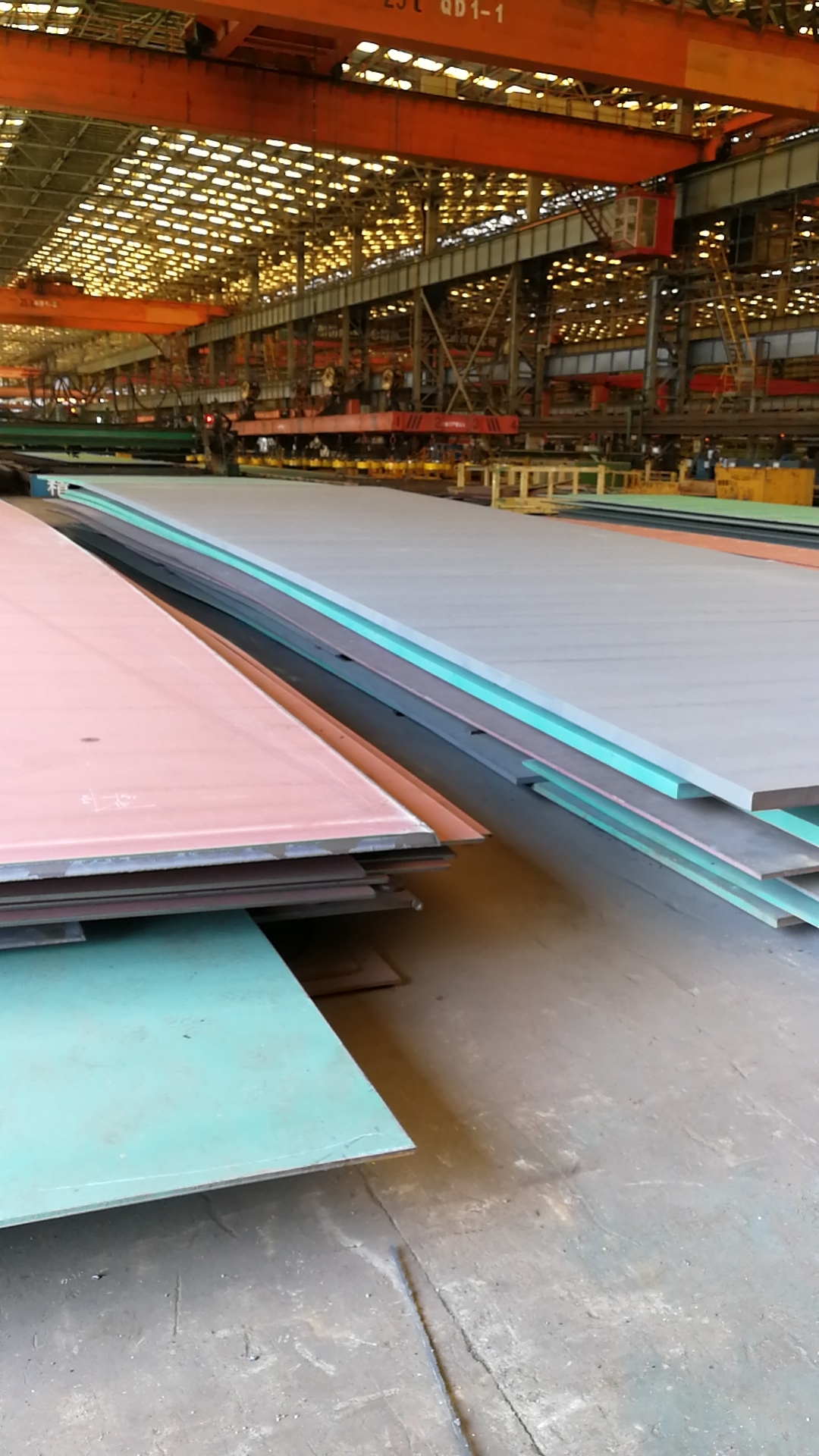 千豪磁電吊鋼板用夾具,電永磁吊具,磁力吊具