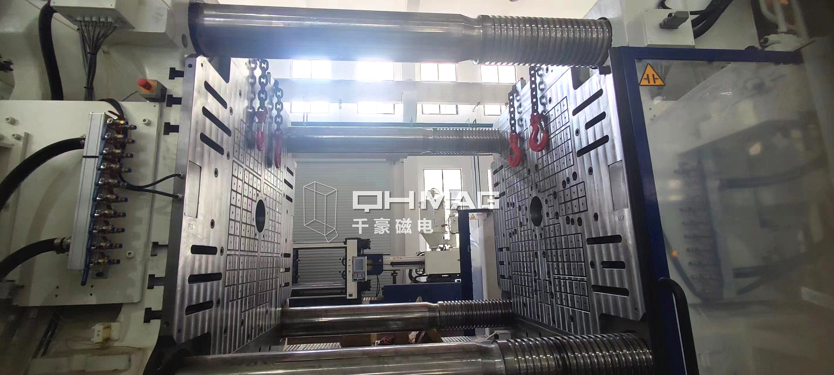 千豪注塑機(jī)快速換模系統(tǒng),磁力模板,電永磁快速換模系統(tǒng)