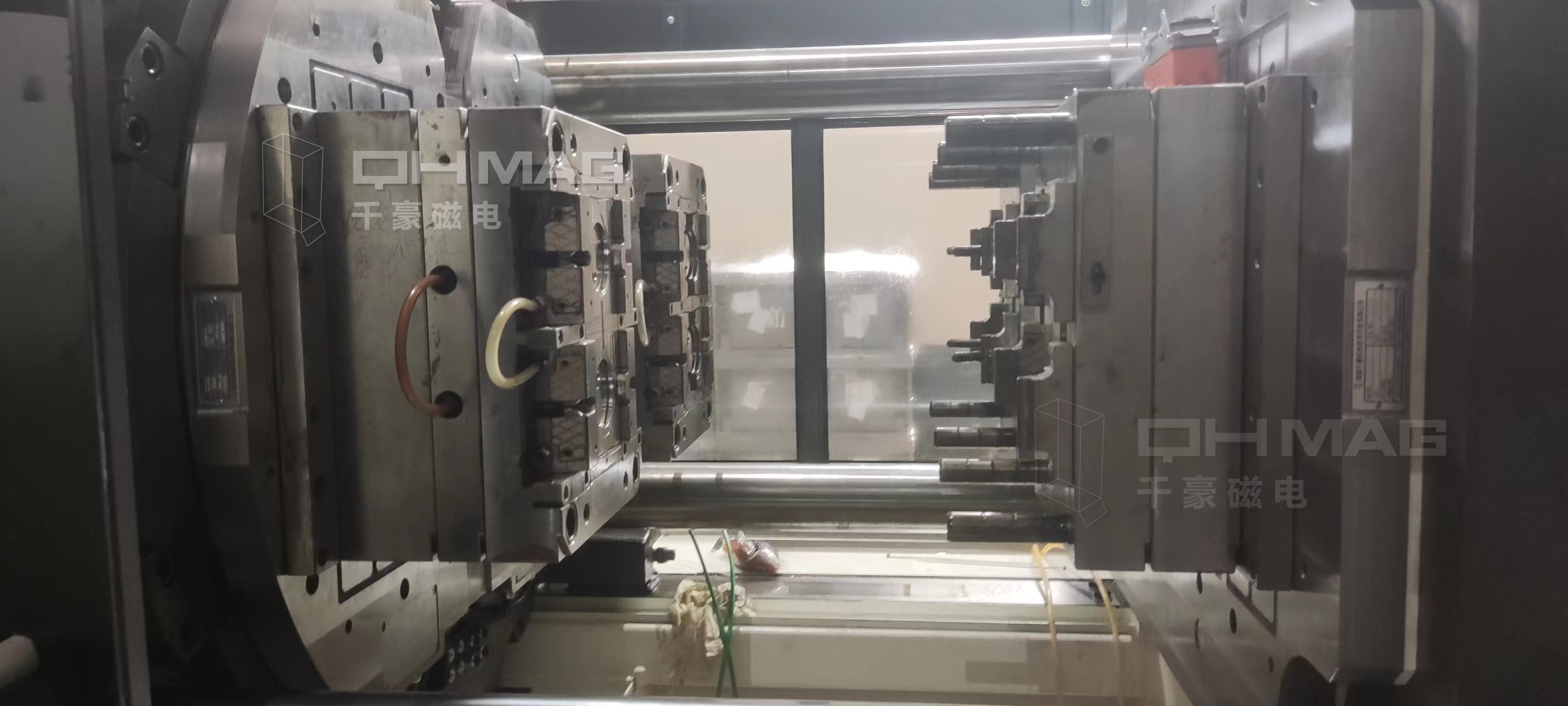 千豪注塑機快速換模系統磁力模板